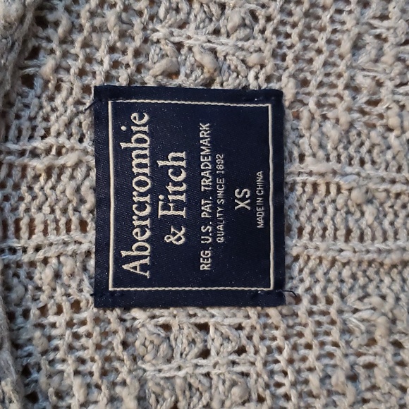 A&F long knit cardigan sweater - Picture 2 of 9